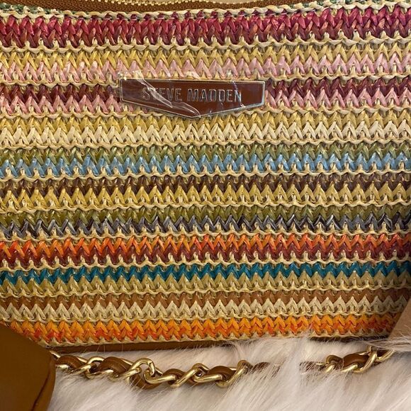 NWT Steve Madden (Bvettal) Straw Crossbody w/ AirPod Case Pouch - Picture 10 of 15